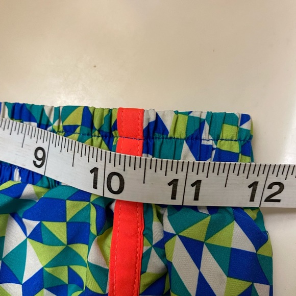 Under Armour shorts. See picture for measurement for sizing. - Picture 4 of 4